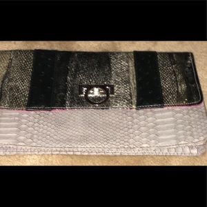 Gray & Black NWOT Clutch 💼